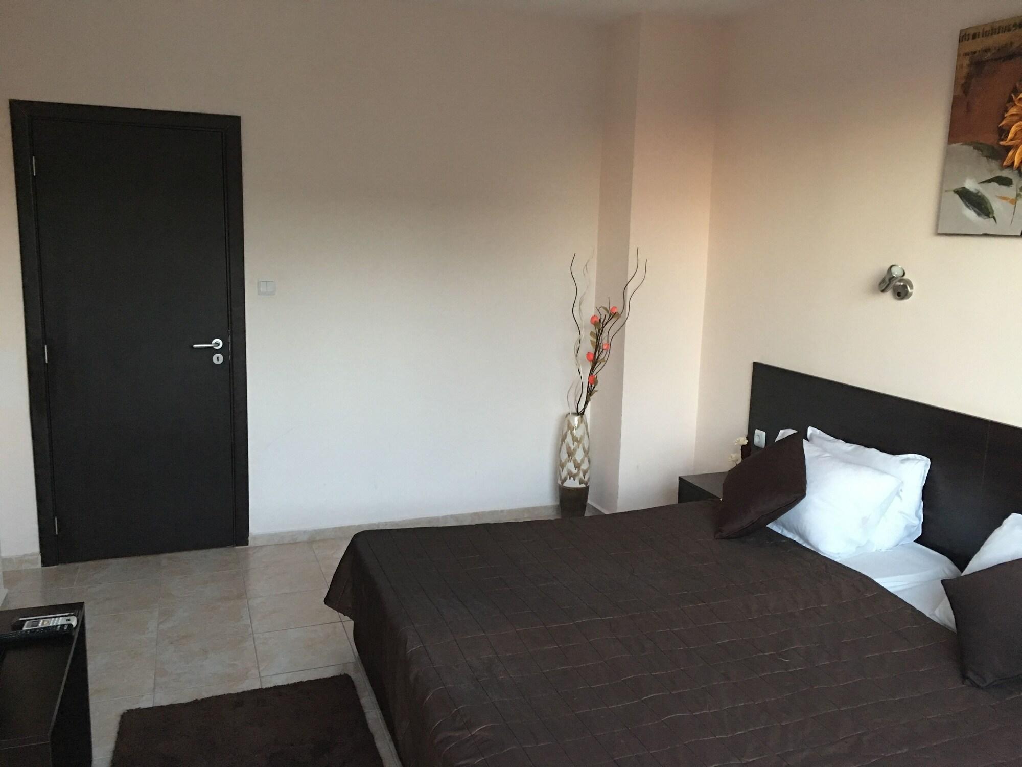 Beach Aparthotel Salt Lake Pomorie Exterior foto